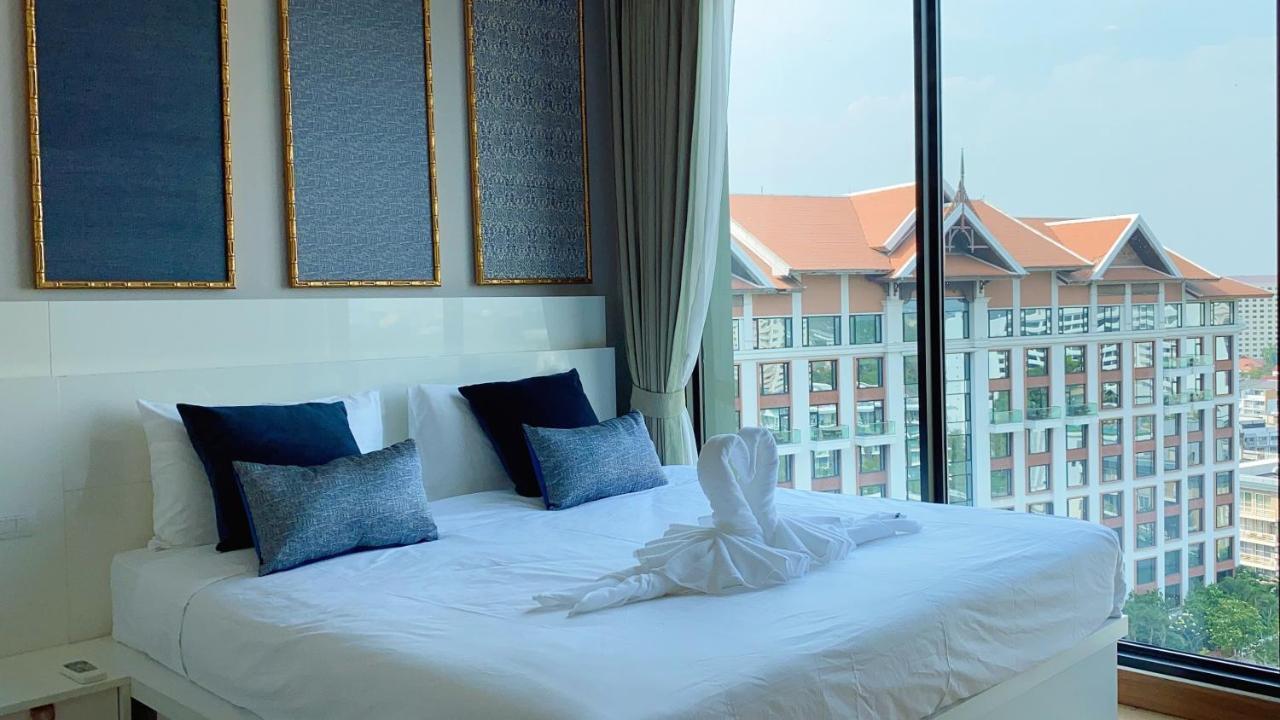 Luxury High Floor Loft Pool With 2 Bedrooms Apartment Chiang Mai