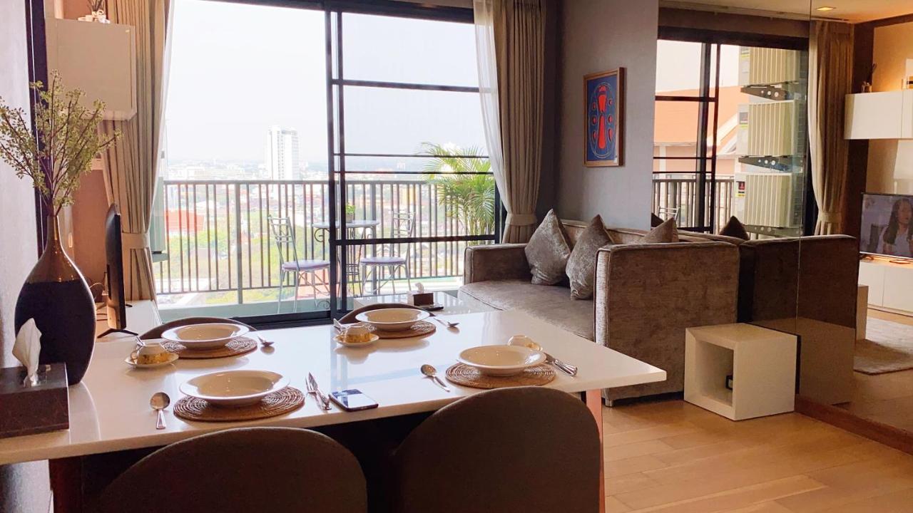 Luxury High Floor Loft Pool With 2 Bedrooms Apartment